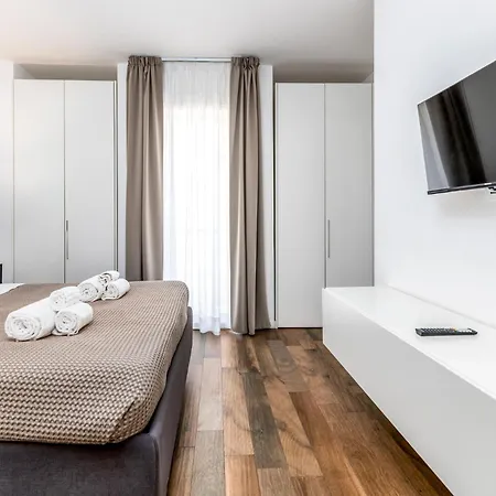 Santo Stefano Raro Collection Bed and Breakfast 4*