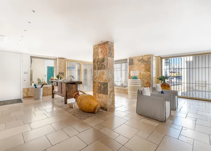 Santo Stefano Raro Collection 4* Brindisi